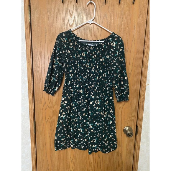 Old navy dress  (junior size) - Picture 1 of 3